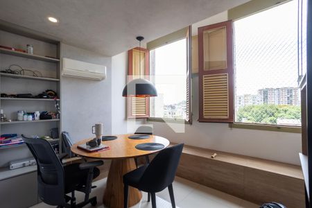 Sala de apartamento para alugar com 1 quarto, 94m² em Tijuca, Rio de Janeiro