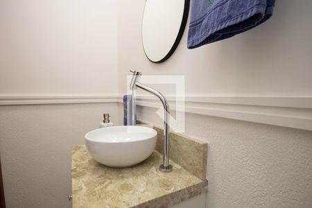 Banheiro 1 de casa de condomínio à venda com 2 quartos, 72m² em Tucuruvi, São Paulo