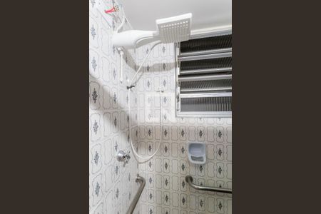 Banheiro de apartamento à venda com 1 quarto, 46m² em Vila Nova Conceição, São Paulo