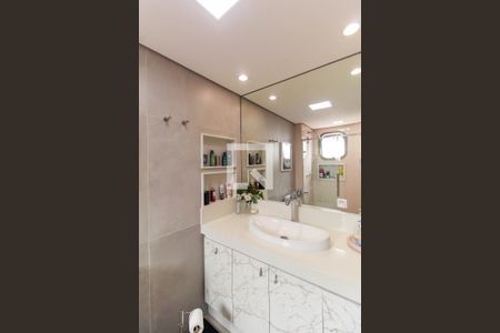 Apartamento à venda com 120m², 3 quartos e 3 vagasBanheiro da Suíte 3