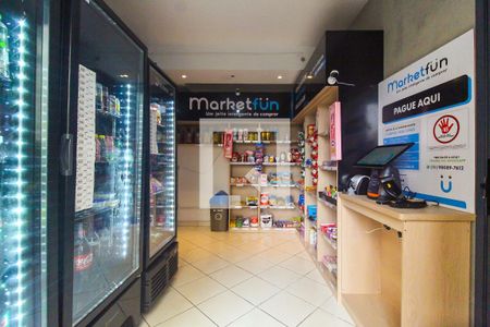 Apartamento para alugar com 49m², 2 quartos e 1 vagaMini Mercado