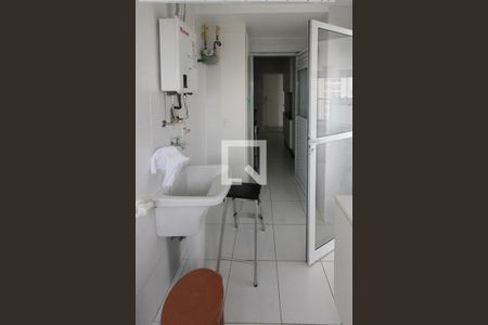 Apartamento para alugar com 77m², 2 quartos e 1 vagaÁrea de Serviço