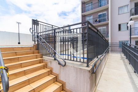 Apartamento para alugar com 28m², 1 quarto e sem vagaÁrea comum - Piscina