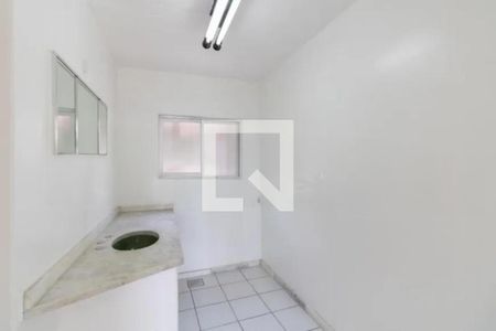 Casa à venda com 598m², 5 quartos e 4 vagasBanheiro