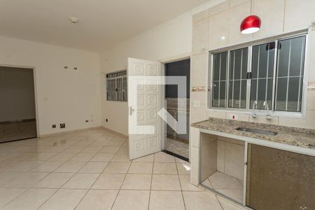 Casa à venda com 310m², 4 quartos e 1 vagaCozinha