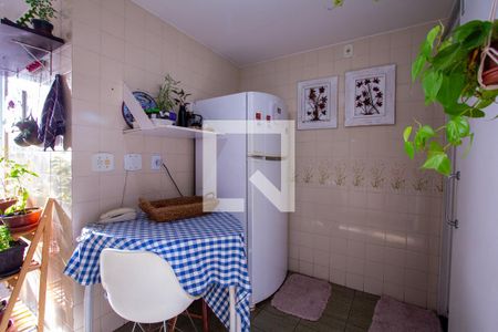 Apartamento à venda com 75m², 2 quartos e 1 vaga Apartamento à venda com 75m², 2 quartos e 1 vagaCozinha