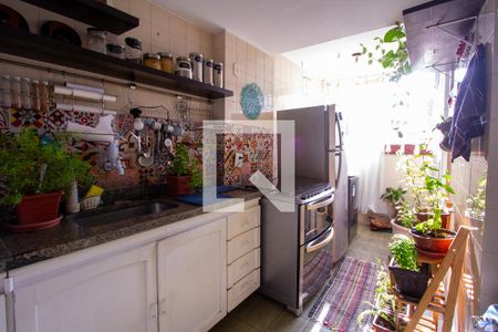 Apartamento à venda com 75m², 2 quartos e 1 vaga Apartamento à venda com 75m², 2 quartos e 1 vagaCozinha