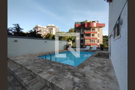 Apartamento à venda com 75m², 2 quartos e 1 vaga Apartamento à venda com 75m², 2 quartos e 1 vagaÁrea comum - Piscina