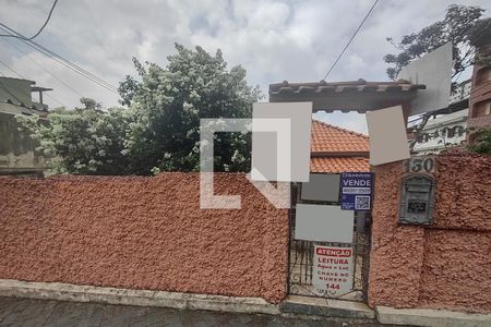 Casa à venda com 124m², 3 quartos e 2 vagasFachada