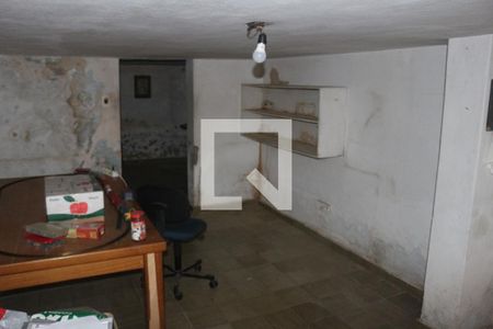 Casa à venda com 124m², 3 quartos e 2 vagasPorão