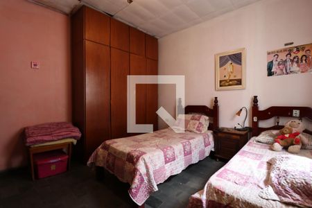 Casa à venda com 220m², 3 quartos e 1 vagaQuarto 4