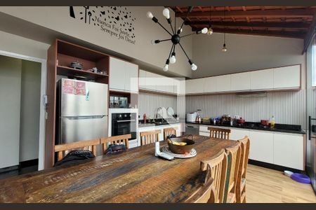 Apartamento à venda com 142m², 4 quartos e 2 vagasCozinha