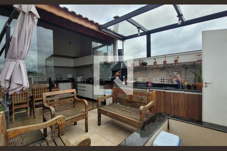 Apartamento à venda com 142m², 4 quartos e 2 vagasCobertura