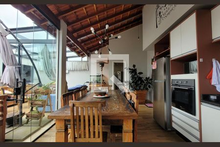 Apartamento à venda com 142m², 4 quartos e 2 vagasCozinha