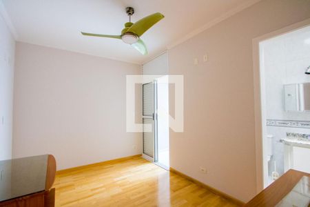 Casa à venda com 268m², 4 quartos e 3 vagas Casa à venda com 268m², 4 quartos e 3 vagasQuarto 3