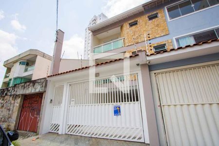 Casa à venda com 268m², 4 quartos e 3 vagas Casa à venda com 268m², 4 quartos e 3 vagasFachada