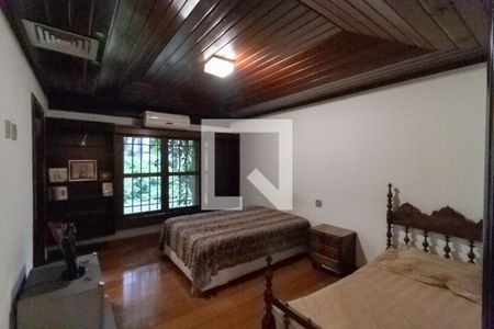 Casa à venda com 2342m², 4 quartos e 9 vagasSuíte 3