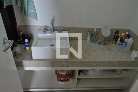 Apartamento à venda com 72m², 2 quartos e 1 vagaBanheiro da Suíte