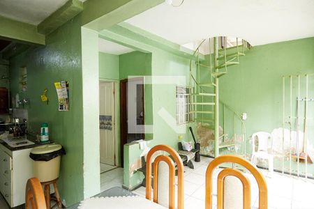 Casa à venda com 360m², 3 quartos e 8 vagasCozinha