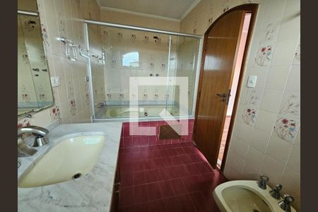 Casa à venda com 316m², 4 quartos e 6 vagasFoto 24