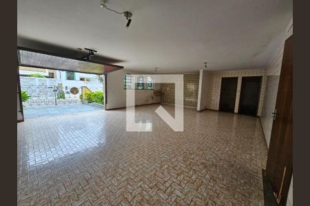 Casa à venda com 316m², 4 quartos e 6 vagasFoto 39