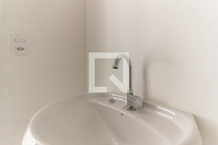 Apartamento para alugar com 36m², 2 quartos e sem vagaBanheiro