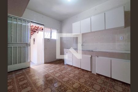 Casa à venda com 352m², 3 quartos e 1 vaga Casa à venda com 352m², 3 quartos e 1 vagaCozinha