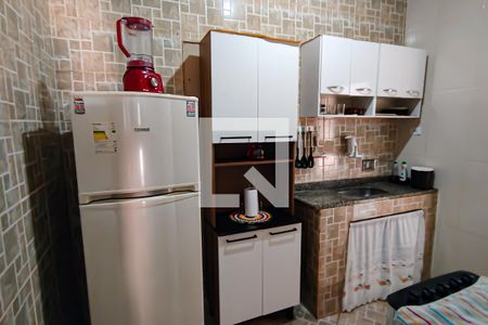 Casa à venda com 136m², 4 quartos e 2 vagas Casa à venda com 136m², 4 quartos e 2 vagascozinha