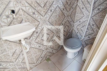 Casa à venda com 136m², 4 quartos e 2 vagas Casa à venda com 136m², 4 quartos e 2 vagasbanheiro externo