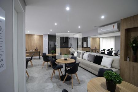 Apartamento para alugar com 47m², 2 quartos e sem vaga Apartamento para alugar com 47m², 2 quartos e sem vagaÁrea comum - Salão de festas