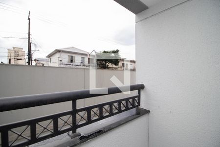 Apartamento para alugar com 47m², 2 quartos e sem vaga Apartamento para alugar com 47m², 2 quartos e sem vagaVaranda