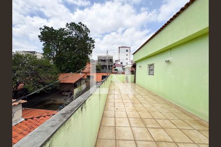 Casa à venda com 70m², 3 quartos e 1 vaga Casa à venda com 70m², 3 quartos e 1 vagaÁrea de Serviço