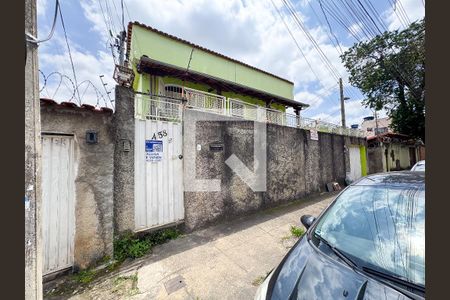 Casa à venda com 70m², 3 quartos e 1 vaga Casa à venda com 70m², 3 quartos e 1 vagaFachada