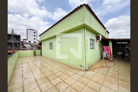 Casa à venda com 70m², 3 quartos e 1 vaga Casa à venda com 70m², 3 quartos e 1 vagaÁrea de Serviço