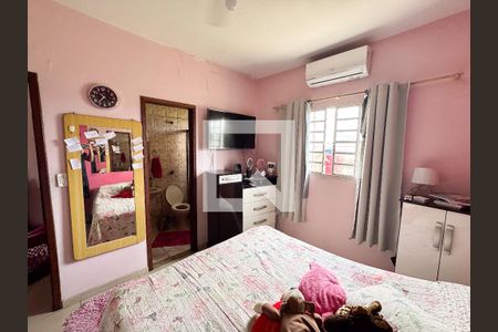 Casa à venda com 70m², 3 quartos e 1 vaga Casa à venda com 70m², 3 quartos e 1 vagaQuarto 3