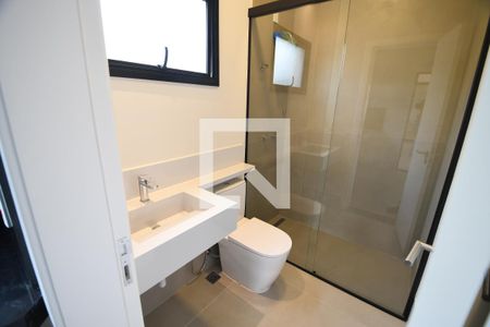 Casa de condomínio à venda com 450m², 5 quartos e 6 vagasBanheiro de serviço