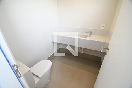 Casa de condomínio à venda com 450m², 5 quartos e 6 vagasLavabo