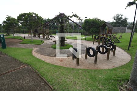 Casa de condomínio à venda com 450m², 5 quartos e 6 vagasÁrea comum - Playground