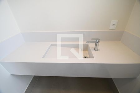 Casa de condomínio à venda com 450m², 5 quartos e 6 vagasLavabo