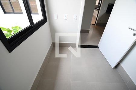 Casa de condomínio à venda com 450m², 5 quartos e 6 vagasQuarto de Serviço