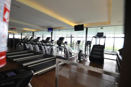 Casa de condomínio à venda com 450m², 5 quartos e 6 vagasÁrea comum - Academia