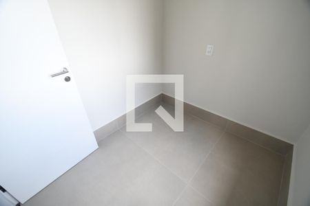 Casa de condomínio à venda com 450m², 5 quartos e 6 vagasQuarto de Serviço