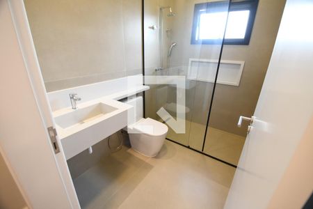 Casa de condomínio à venda com 450m², 5 quartos e 6 vagasBanheiro 4