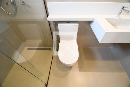 Casa de condomínio à venda com 450m², 5 quartos e 6 vagasBanheiro 5