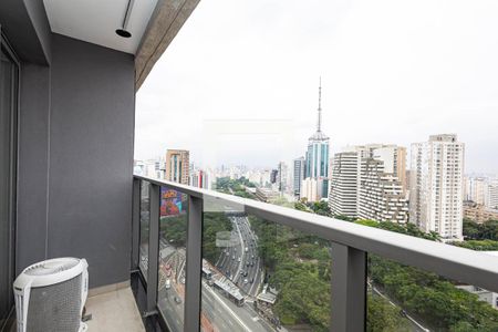 Varanda de kitnet/studio para alugar com 1 quarto, 22m² em Paraíso, São Paulo