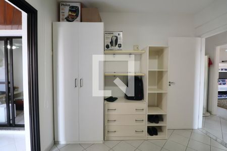 Apartamento para alugar com 120m², 3 quartos e 2 vagasQuarto 2