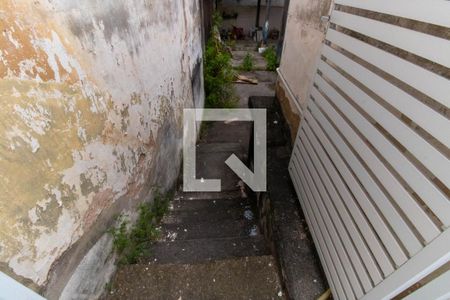 Casa à venda com 450m², 4 quartos e 1 vaga Casa à venda com 450m², 4 quartos e 1 vagaEscada