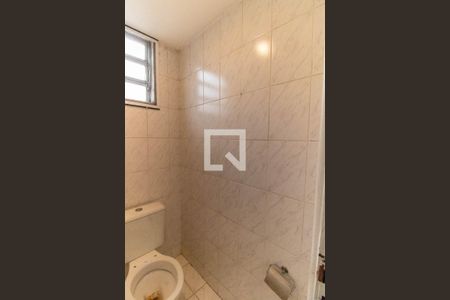 Casa à venda com 450m², 4 quartos e 1 vaga Casa à venda com 450m², 4 quartos e 1 vagaBanheiro 1