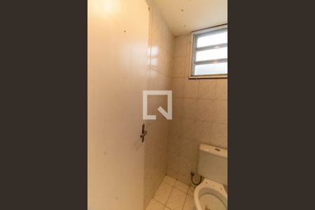 Casa à venda com 450m², 4 quartos e 1 vaga Casa à venda com 450m², 4 quartos e 1 vagaBanheiro 1