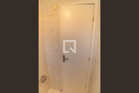 Casa à venda com 450m², 4 quartos e 1 vaga Casa à venda com 450m², 4 quartos e 1 vagaBanheiro 1